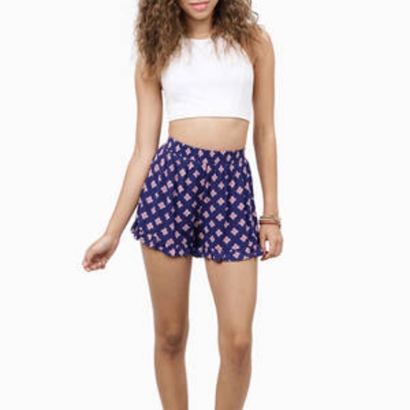 Tobi Cassy Navy High-Waisted Shorts - Picture 1 of 8